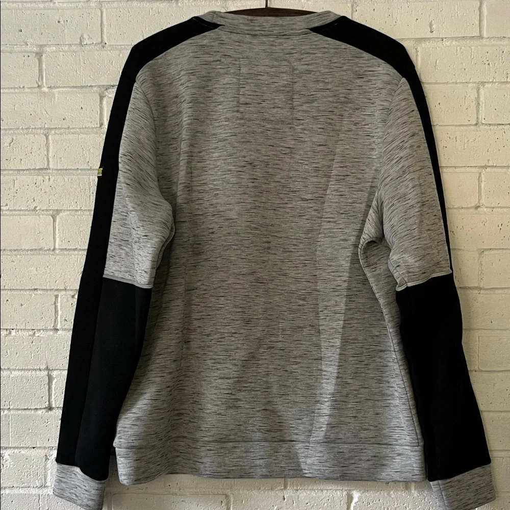 Superdry Sport Men's Gray Black Crewneck Sweatshirt Colorblock Warm Comfortable - Picture 2 of 10